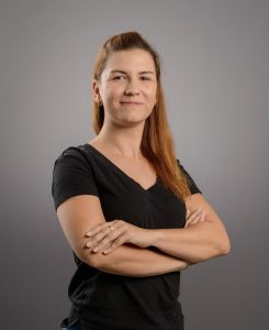 Rácz-Hollósi Katinka – Rendszerszervezés, adattárház építéssel (MsSQL tároltak, JOB-ok írása), PowerBI riport készítés – Data Klub